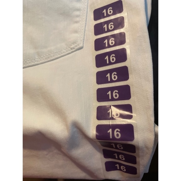 NINE WEST NWT Gramercy Cropped Bright White Jeans Size 16 New With Tags - Picture 7 of 10